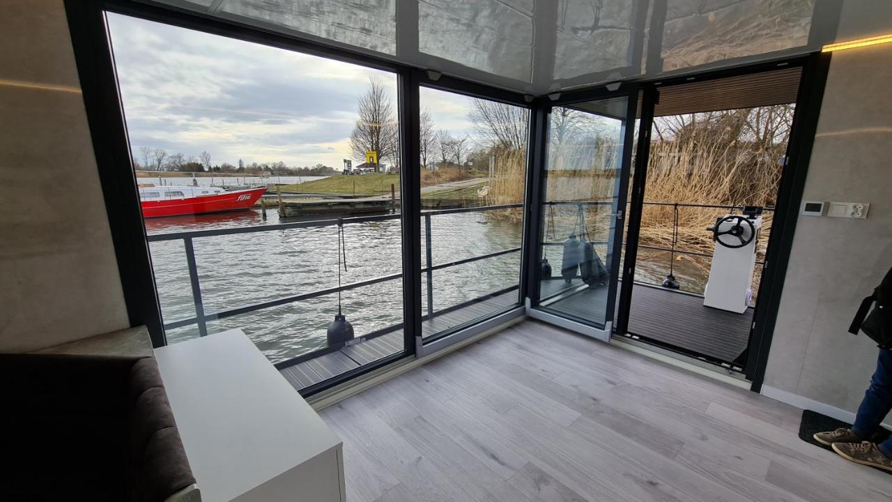 Hausboote Unteres Odertal Hausboot Kranich Hotel Schwedt Kültér fotó
